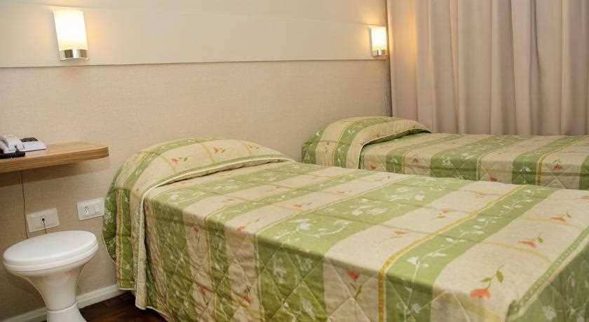 Vicz Hotel Curitiba Bagian luar foto